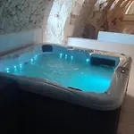 Domaine De La Courbe & Hotel *