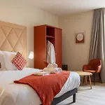 Domaine De La Courbe Hôtel&spa Le Lude