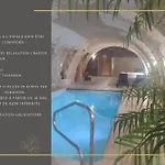 Hotel Domaine De La Courbe & *