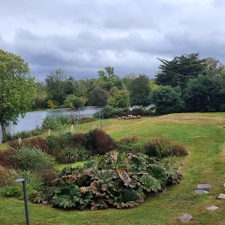 Отель Domaine De La Courbe & Le Lude