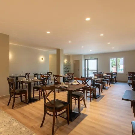 Hotel Domaine De La Courbe &