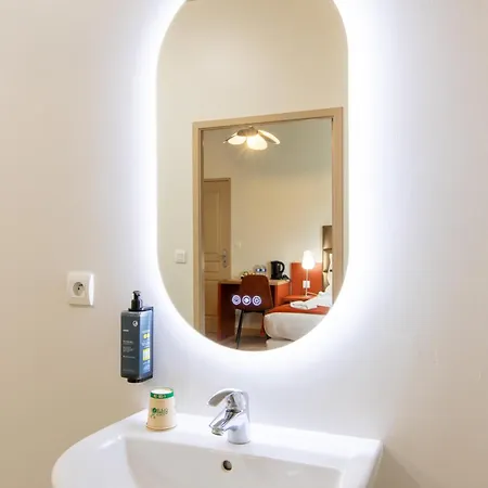 Domaine De La Courbe & Отель Le Lude