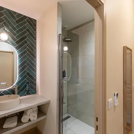 Domaine De La Courbe &