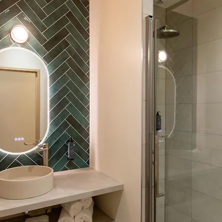 Отель Domaine De La Courbe &