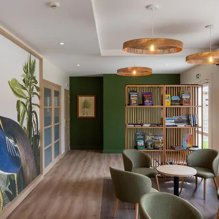 Domaine De La Courbe & Отель