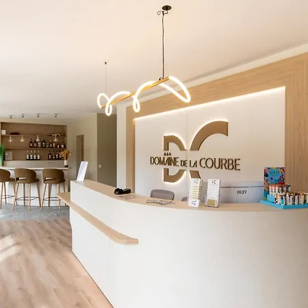 Domaine De La Courbe & *