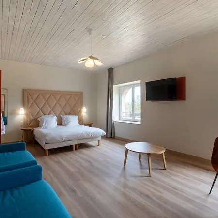 Domaine De La Courbe & Отель *