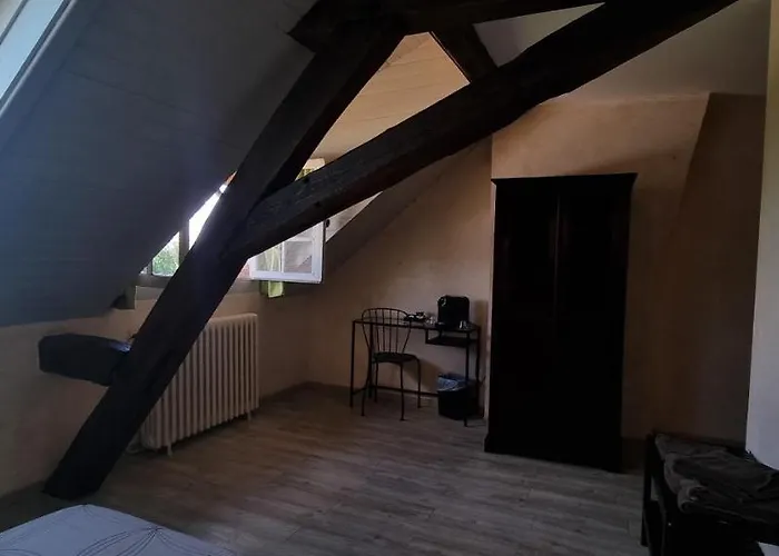 Domaine De La Courbe & Hotel