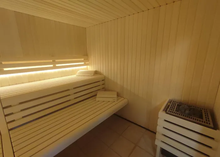 Domaine De La Courbe Hôtel&spa Le Lude