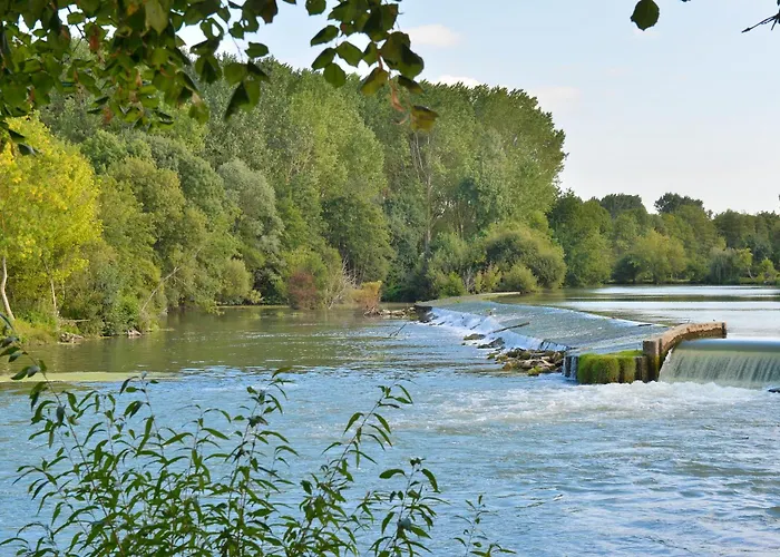 Domaine De La Courbe Hôtel&spa Le Lude