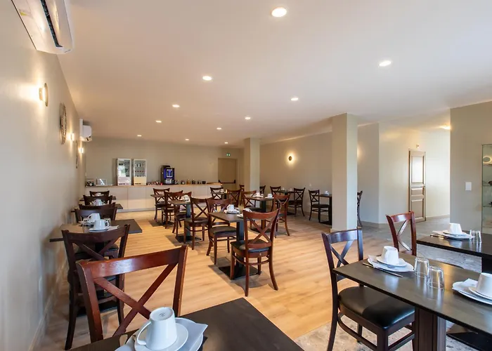 Hotel Domaine De La Courbe Hôtel&spa Le Lude