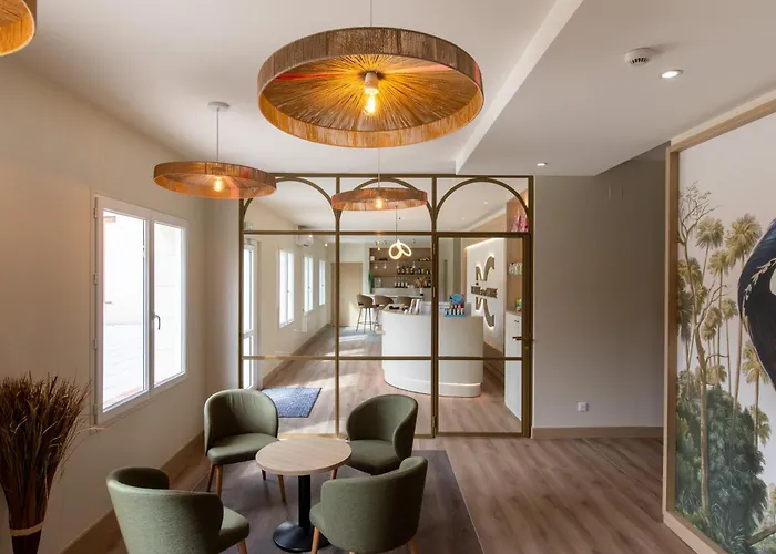 מלון Domaine De La Courbe & Le Lude