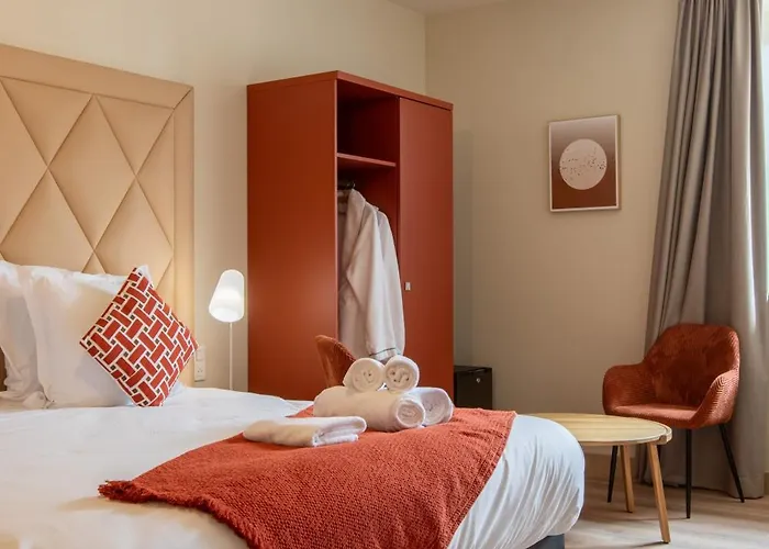 Domaine De La Courbe Hôtel&spa Le Lude