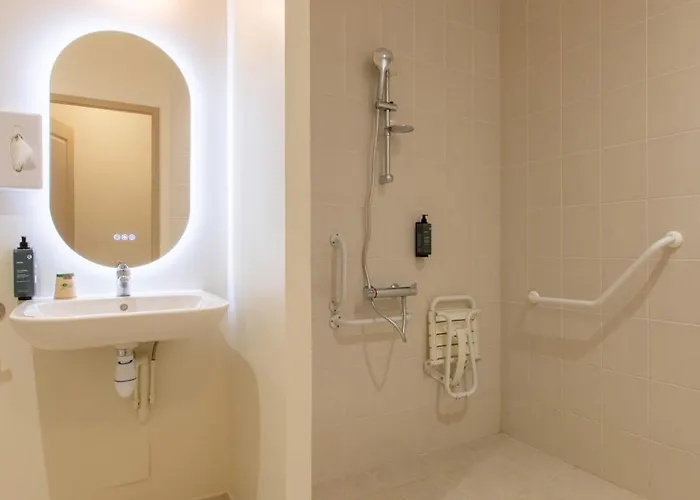 Domaine De La Courbe Hôtel&spa Hotel Le Lude